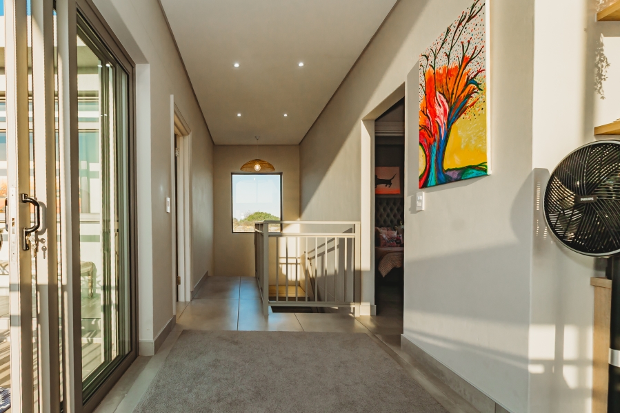 5 Bedroom Property for Sale in Kingswood Golf Estate Western Cape